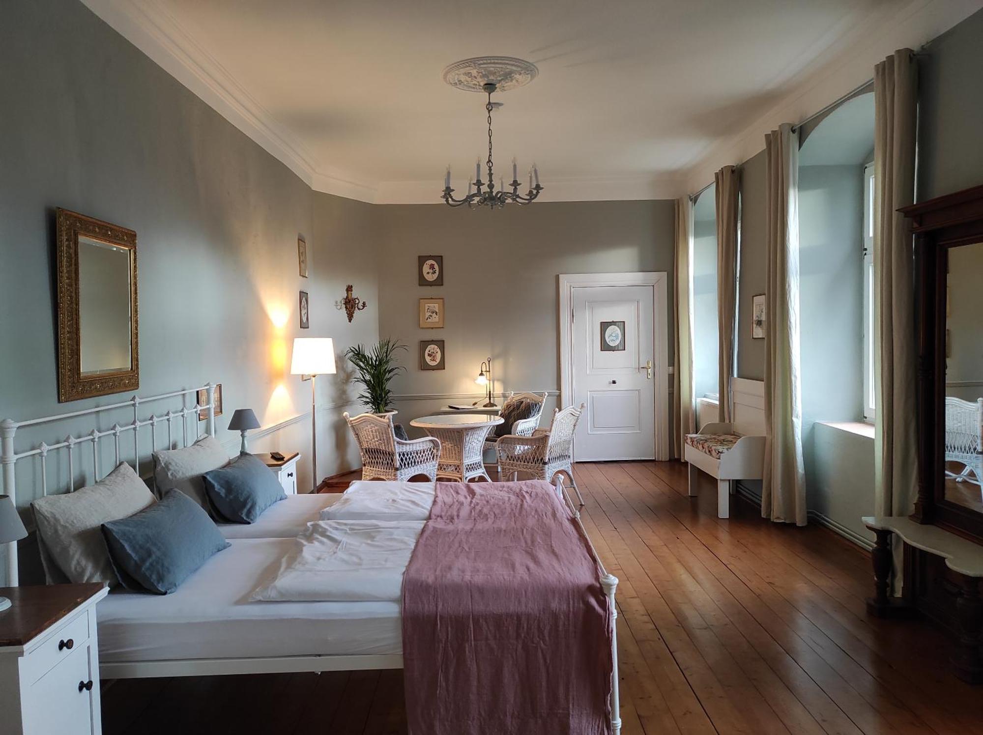 Gartenzimmer Im Schloss Neuhausen Neuhausen  Luaran gambar